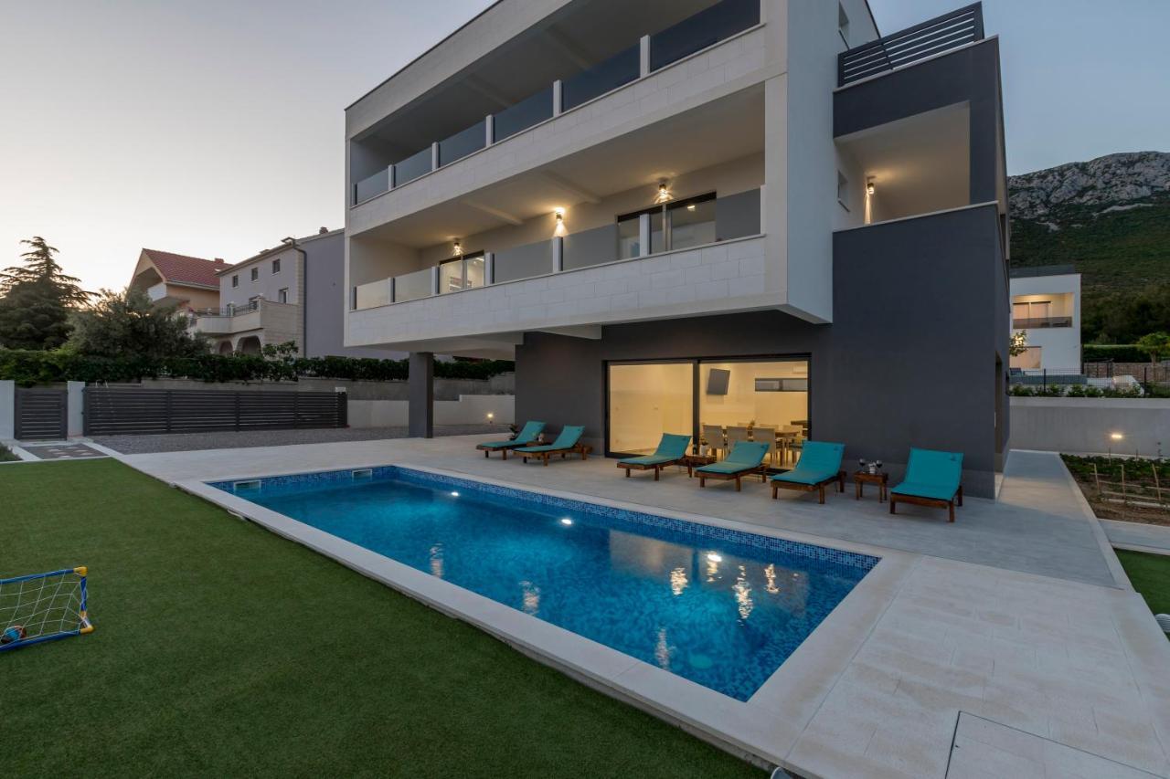 Luxury Villa La Nonna Ana - Heated Pool, Sea View, Near Split Kaštela Exterior foto